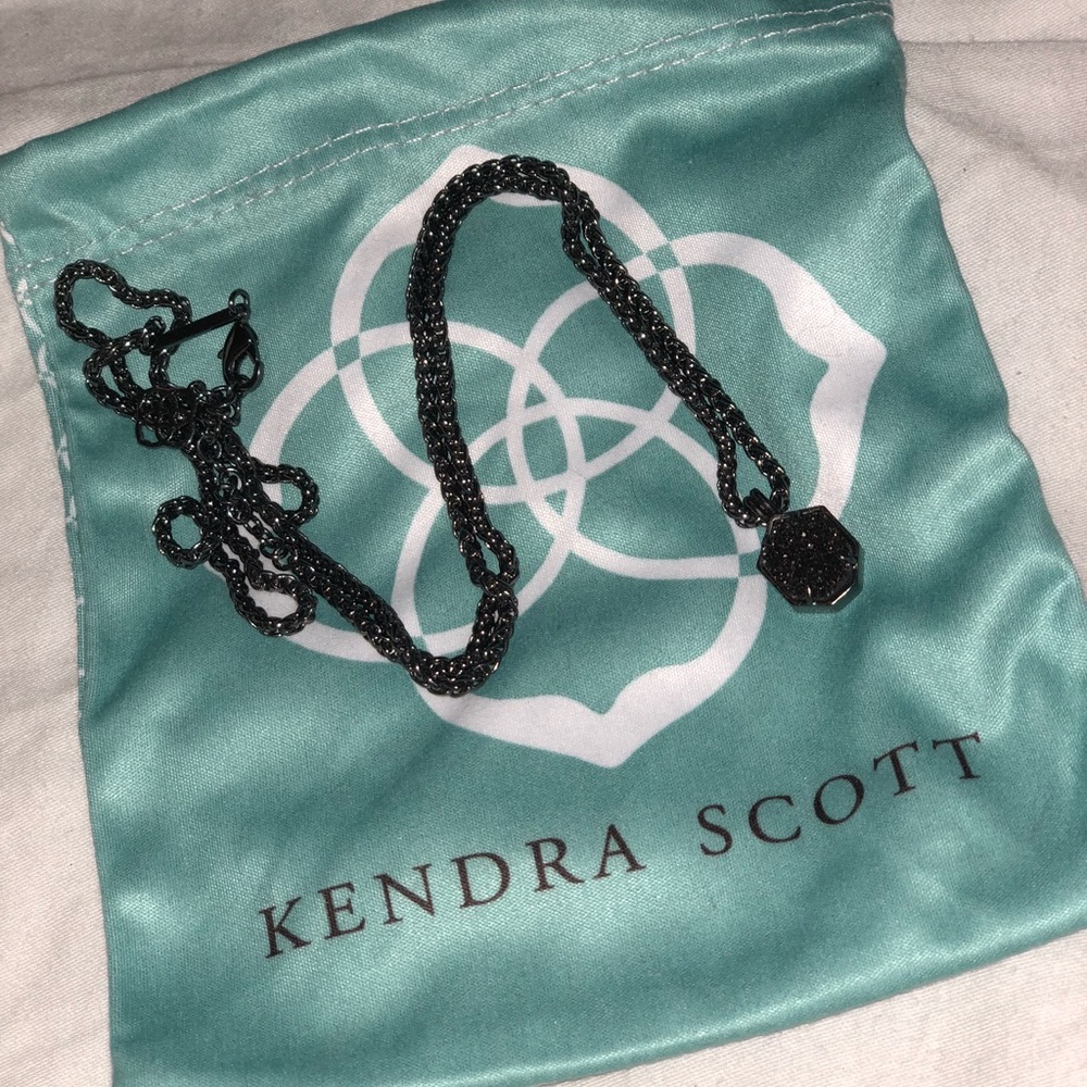 Kendra Scott Oliver Necklace